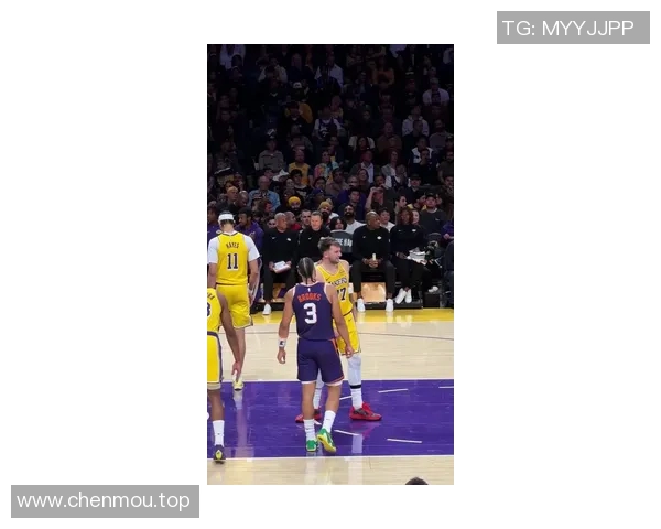 镜头回顾：东契奇这一幕令人泪目