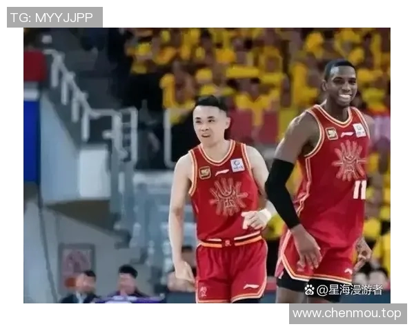 冲突升级！三分王与教练发生激烈争执