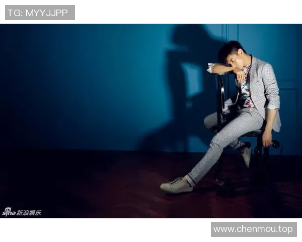 中国女子射击冠军登时尚杂志封面，网友惊呼“太飒了”